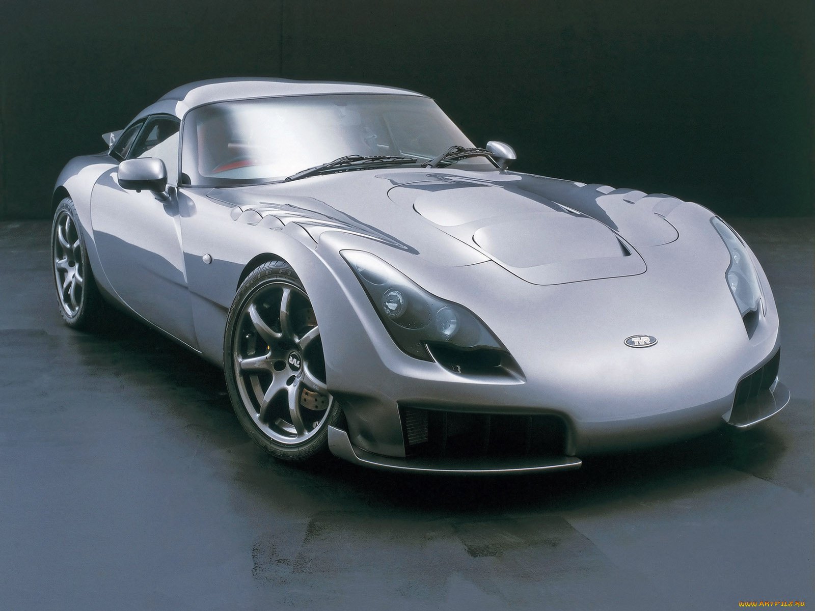 tvr, sagaris, 